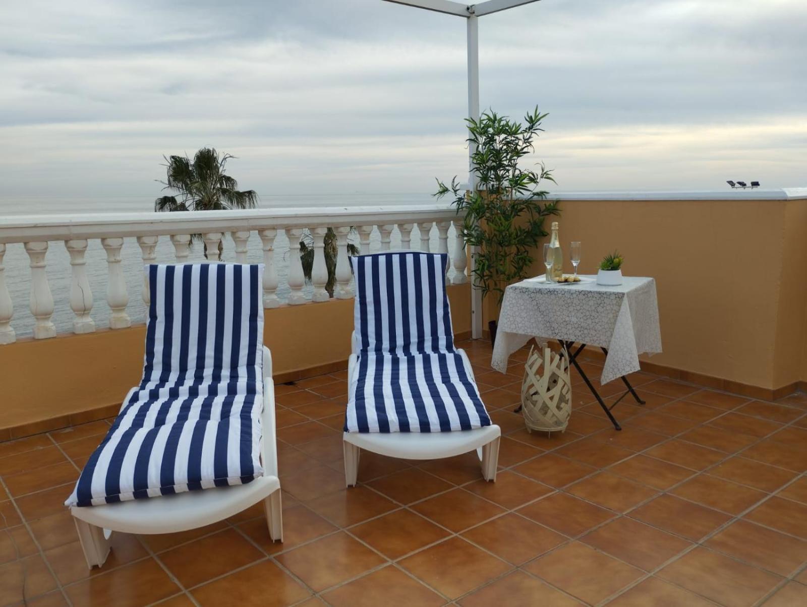 Apartamentos Playacala La Cala Del Moral Extérieur photo